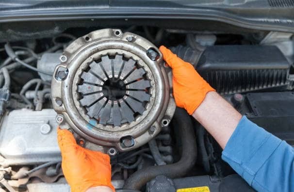 Do you want your car’s clutch to last longer?