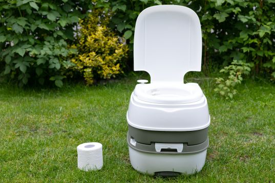 Best Portable Toilets For Truck Drivers